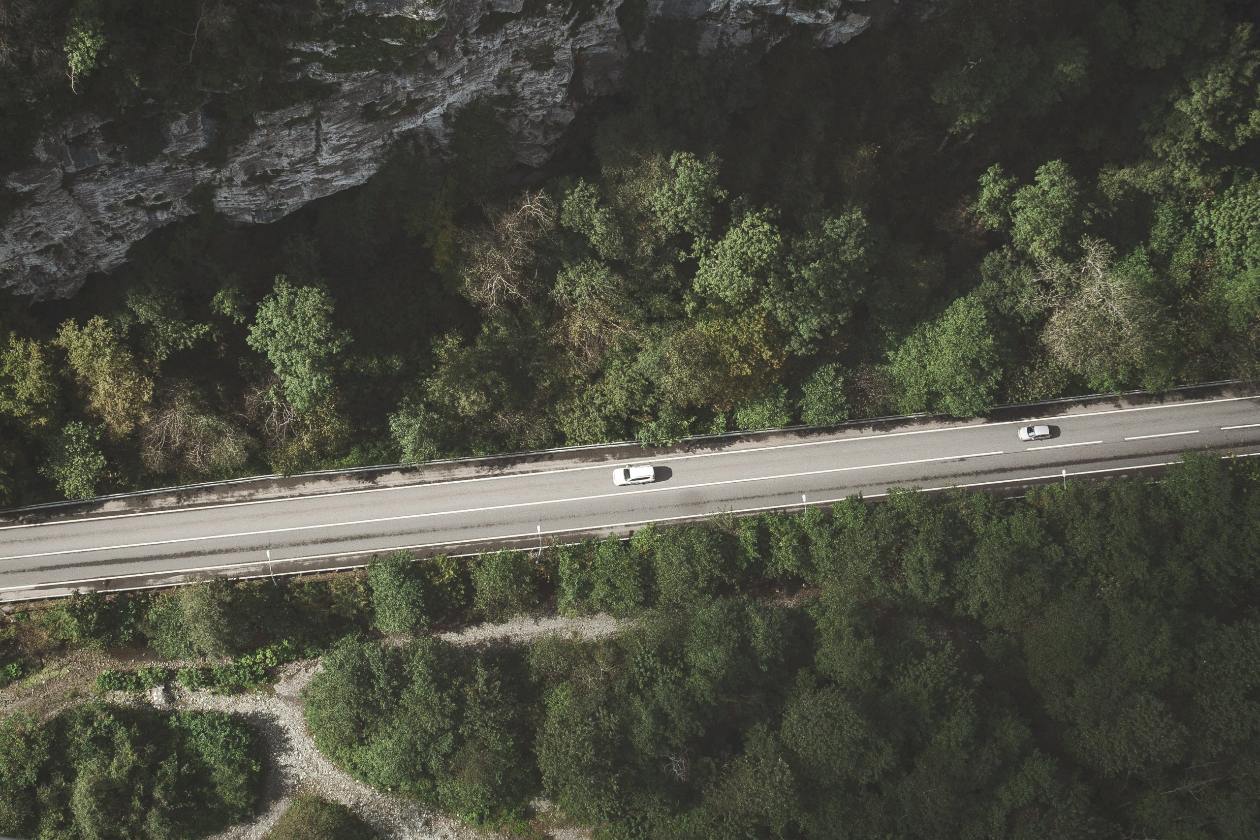 découvrez les avantages et technologies des voitures à hydrogène, économiques et respectueuses de l'environnement, pour une mobilité durable.