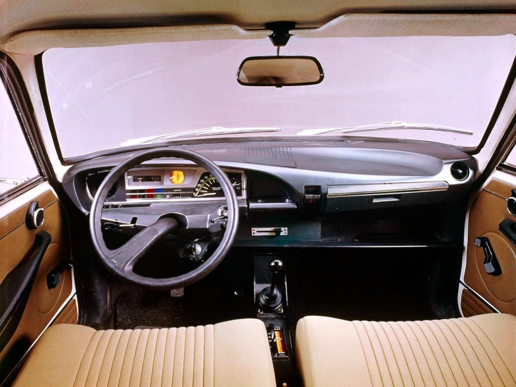 Vue de face d'une Citroën GS des années 70, emblématique de la gamme GS-GSA entre 1970 et 1986