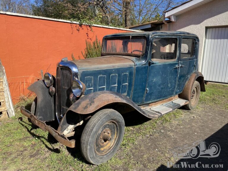 Vue latérale d'une Citroën Rosalie 8A de 1933, modèle emblématique de l’entre-deux-guerres