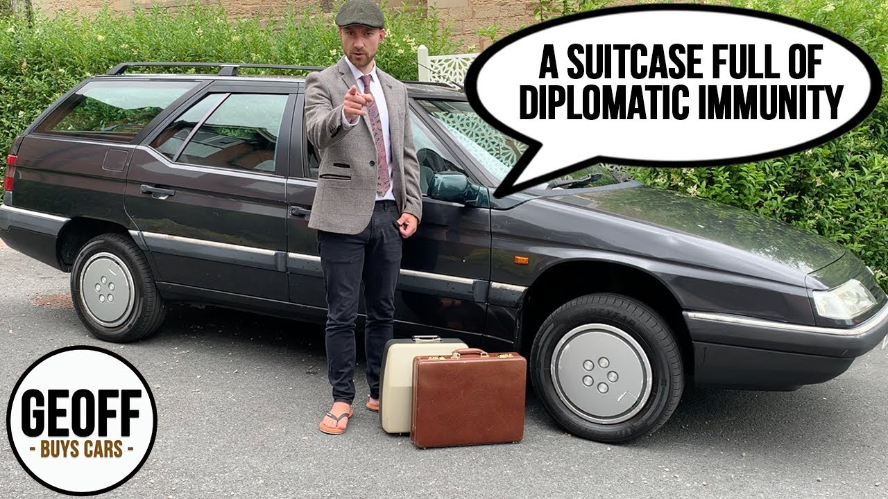 Citroën XM Estate de 1992 en extérieur, illustrant son design emblématique et sophistiqué