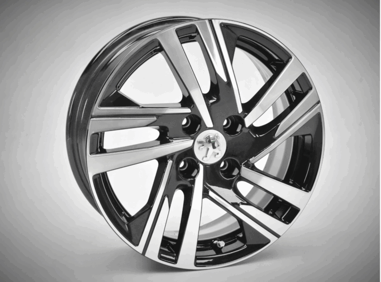 Jantes en alliage 16 pouces pour Peugeot 208 posées sur fond blanc