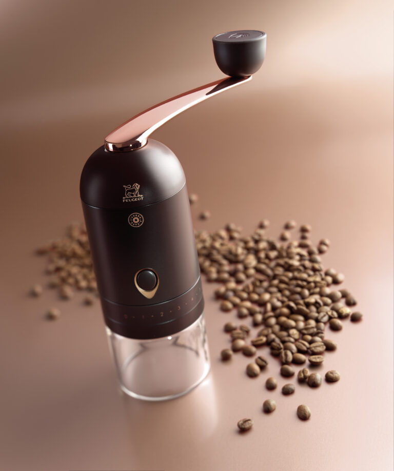 Moulin à café Peugeot moderne et élégant présenté par Cafés Lemétais