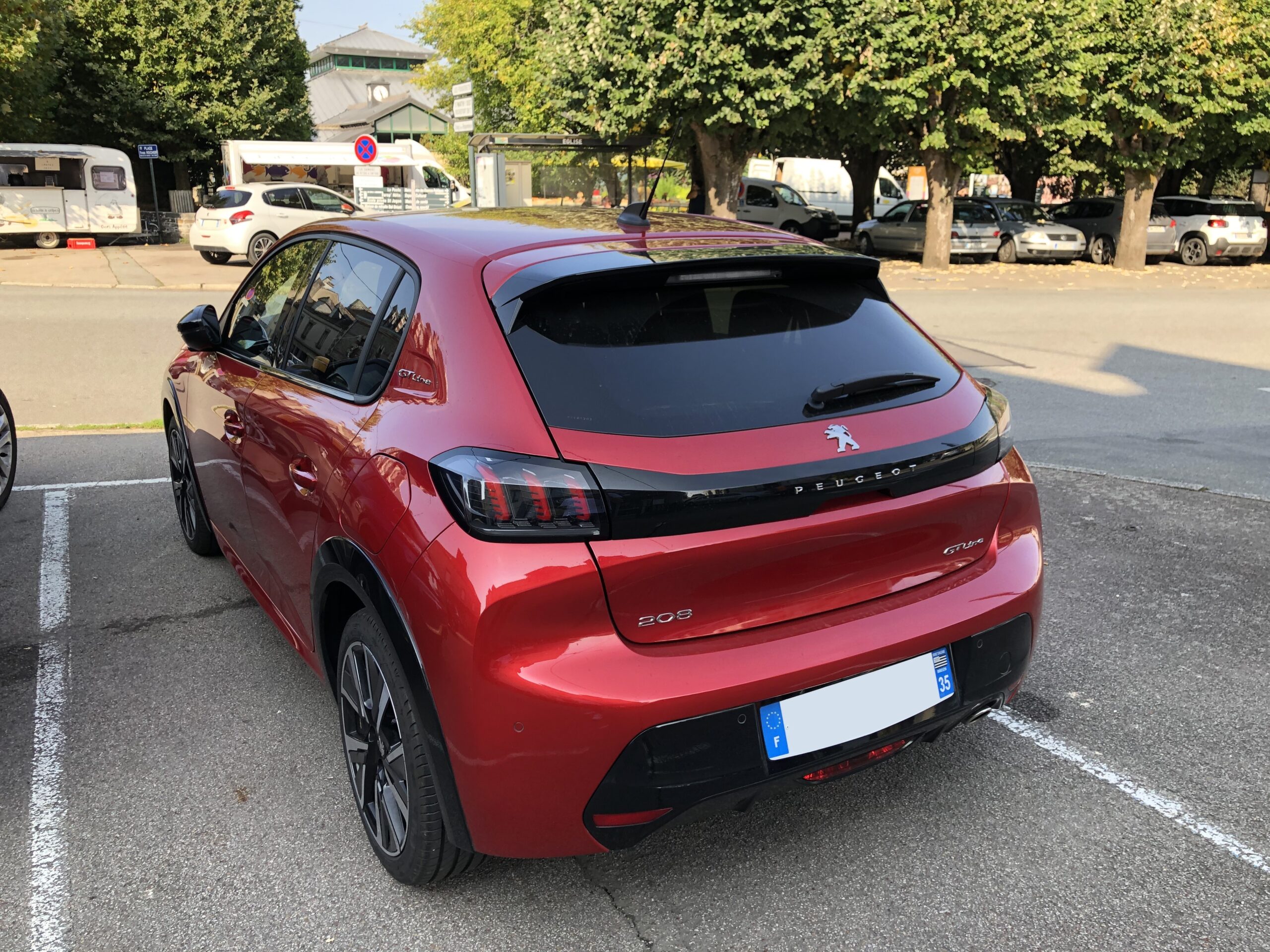 Peugeot 208 Rouge arrière GT Line