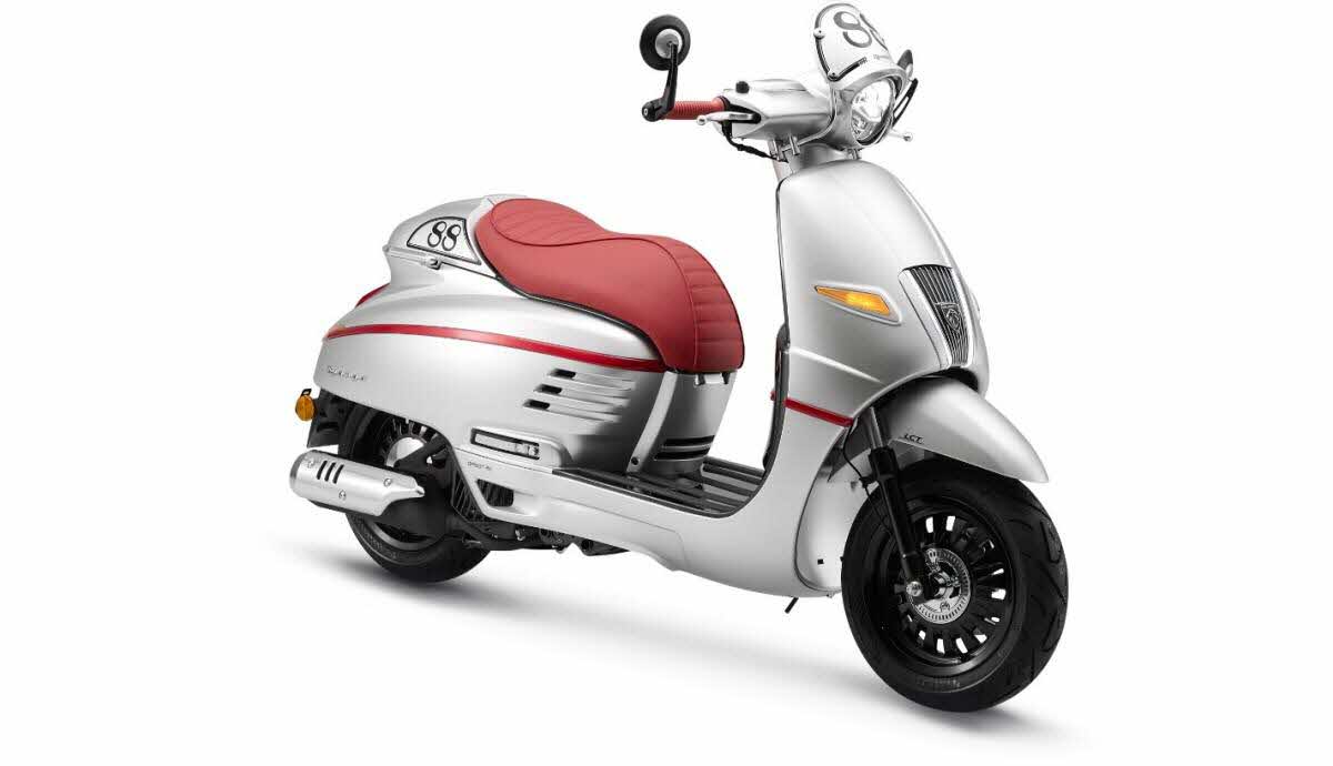 Scooter Peugeot Django 125 en 2025