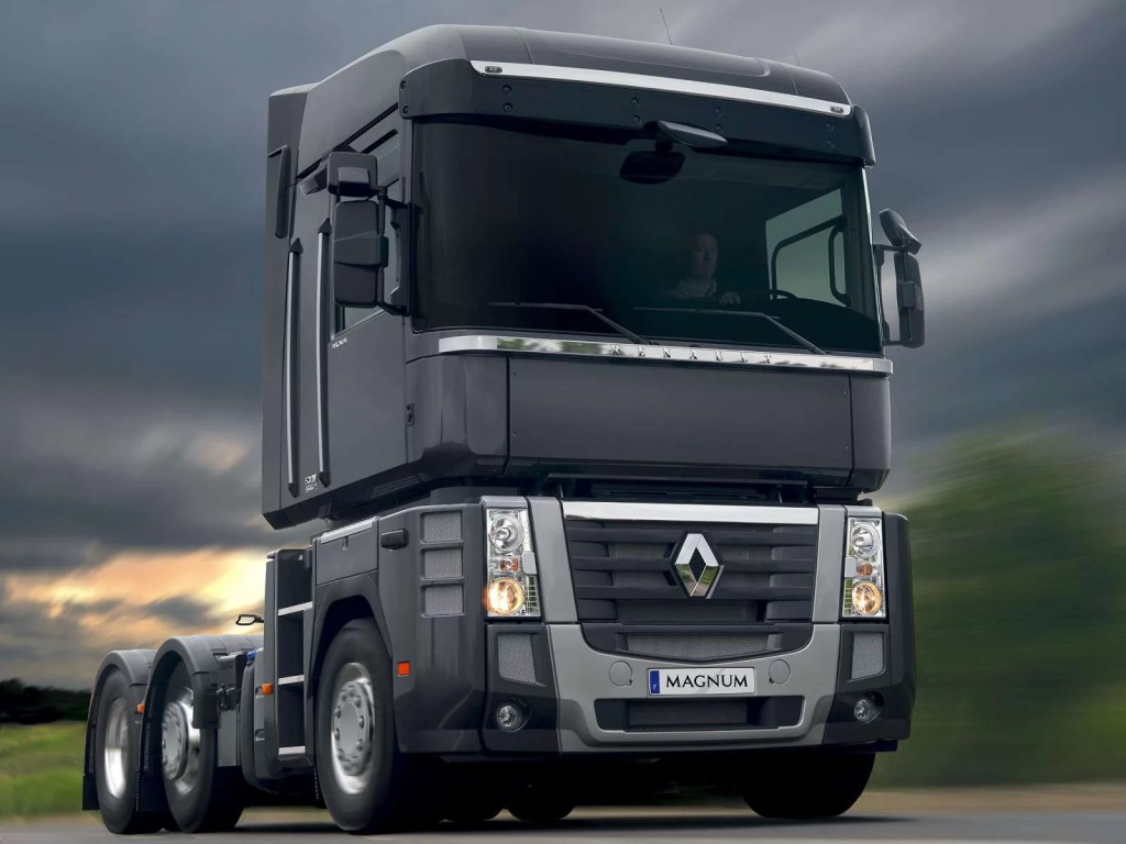 Renault Magnum design