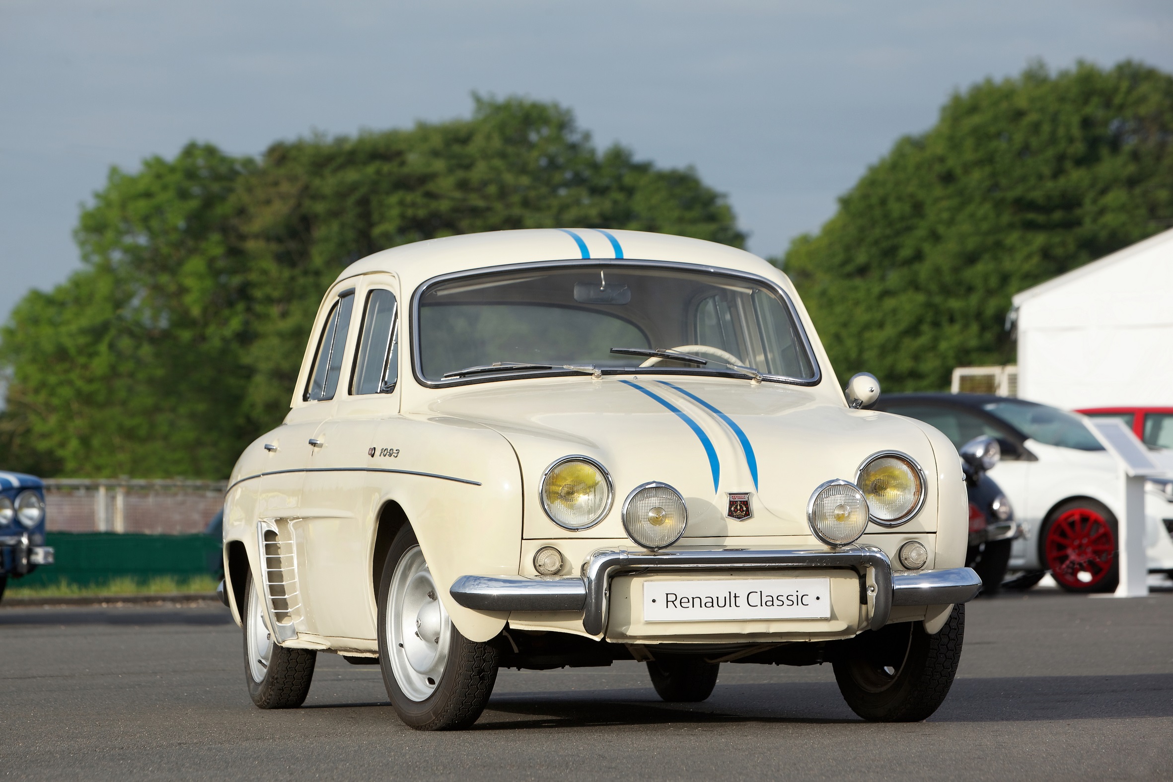 Renault Dauphine Gordini en virage