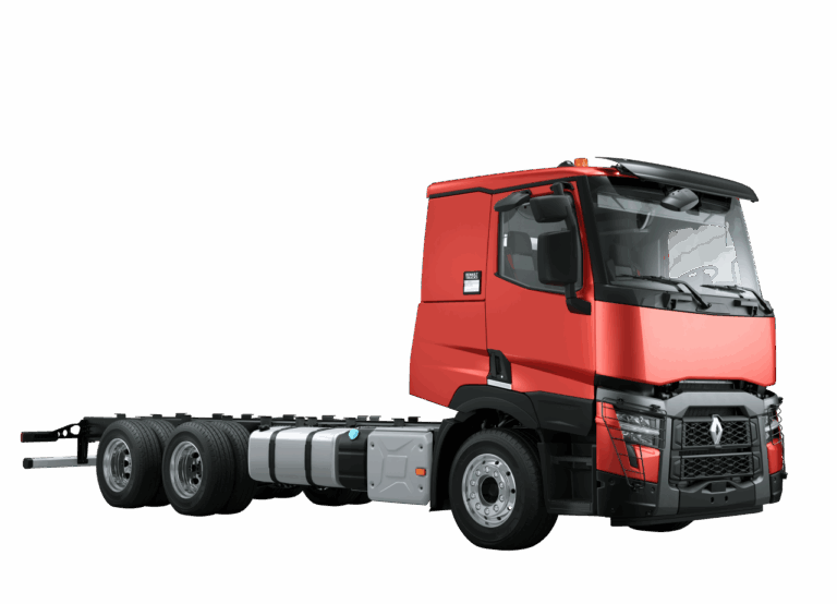 Renault T en pleine action sur autoroute, idéal pour le transport longue distance