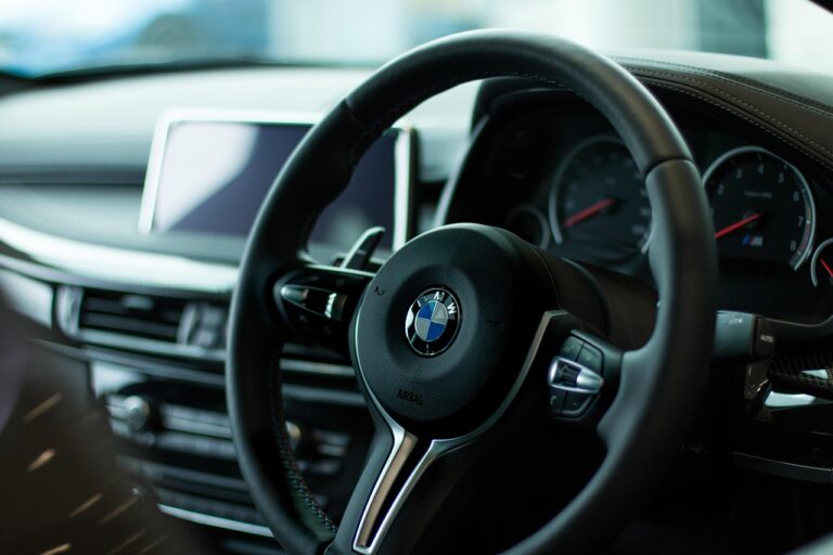 Quelle assurance choisir pour sa voiture en 2026 ?